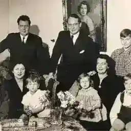 Schäfer Familie Profile