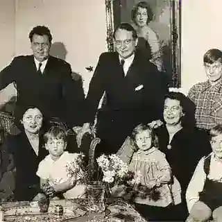 Schäfer Familie Profile