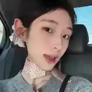 精神小妹 Profile