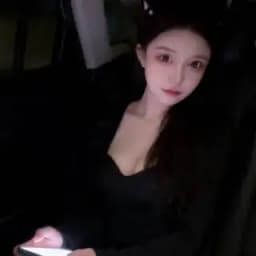 小七 Profile