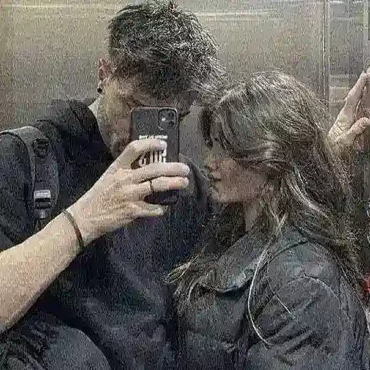 بۆتی وەسفکردن🖤 Profile