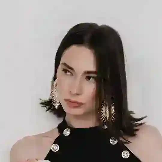 AI Artist Leyla Karipova