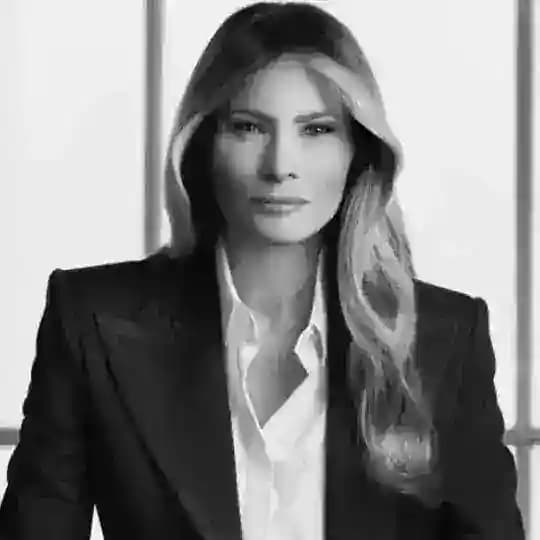 Melania Trump (Central)