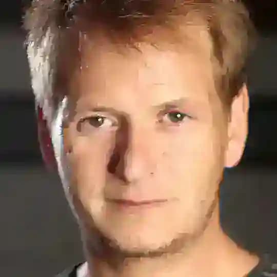 henning rosenbusch - Channel Profile