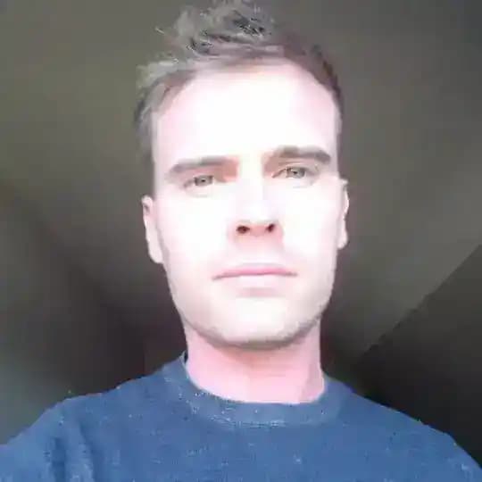 Walter Bloomberg Profile