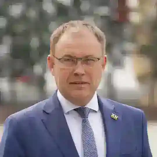 Илья Середюк