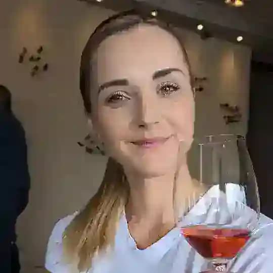 Lady of Crypto Calls