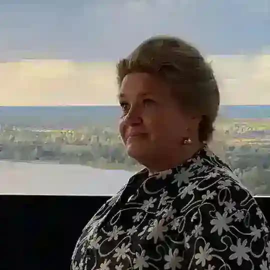 Елена Малышева ️ ️