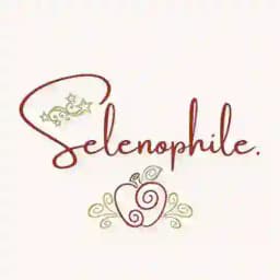 selenophile ⊹₊⟡⋆ Profile