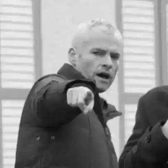 Критикиса Profile