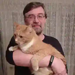 Алексей Гончаров и его кот Profile