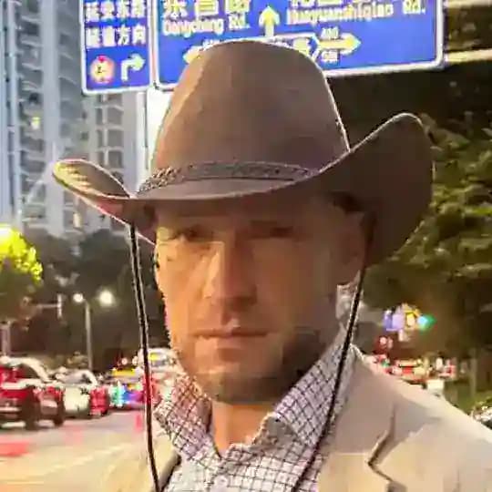 Анонимный Молотников 🎓