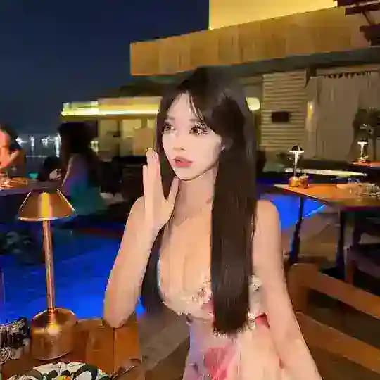 东南亚新闻私密树洞/网调分享/反差母狗