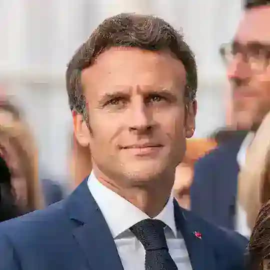 Emmanuel Macron Profile