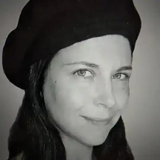 Laura Ru