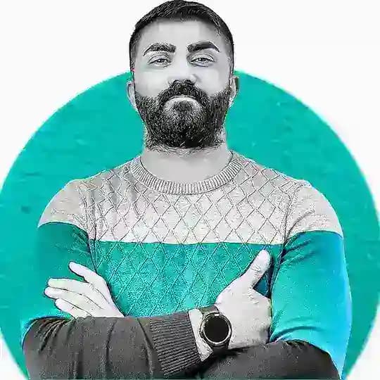 Tech Topia - عبيدة ابو قويدر