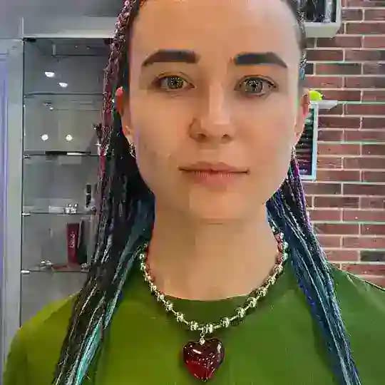 Пиарщица в пижаме