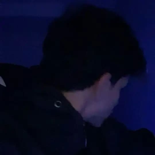 الراهب Profile