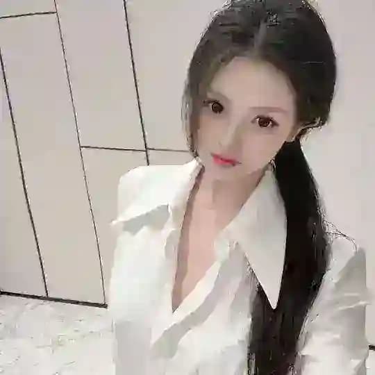 反差母狗精神小妹