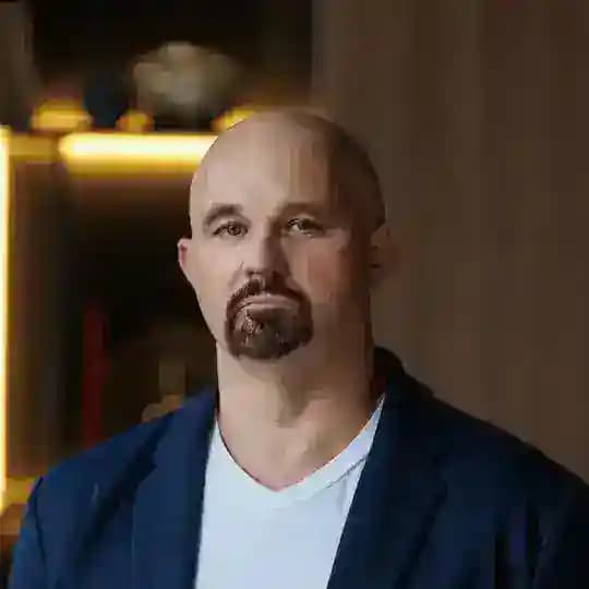 Василий Шуров