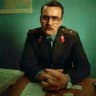 Уставший миграционщик