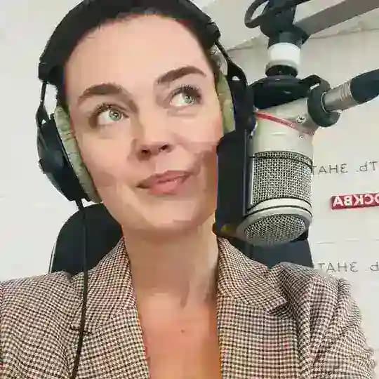 Радиоведущая Евгения Волгина