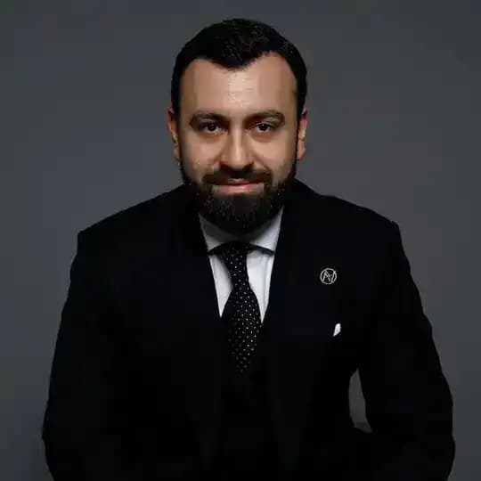 Advokat_Aronov