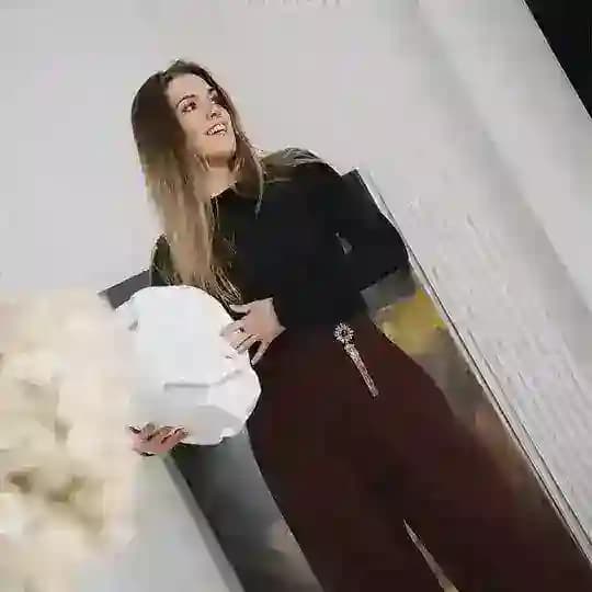Marina Alvitr | Art