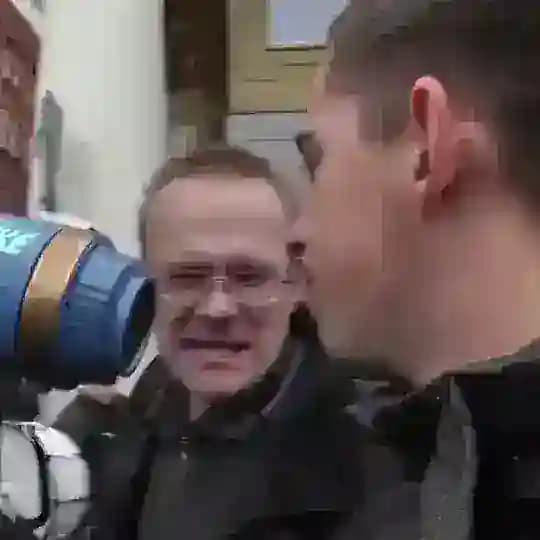 Изящно парировал Артём Андриянов