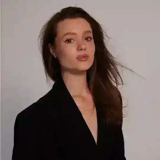 Аня на связи