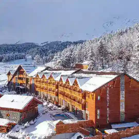 Arkhyz Royal Resort&SPA | Архыз Отель