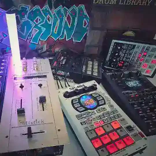 AzzooM