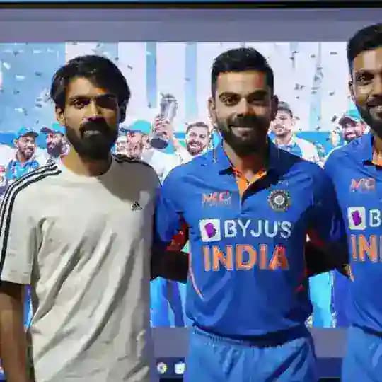 Cricekt With Sachin ๐