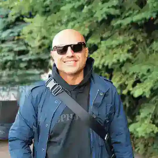 Куба Далеко