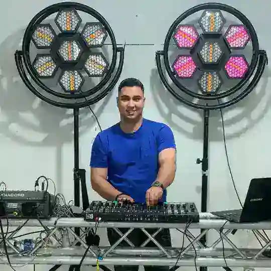 𝗗𝗝 𝗛𝗔𝗠𝗘𝗗𝗔𝗡