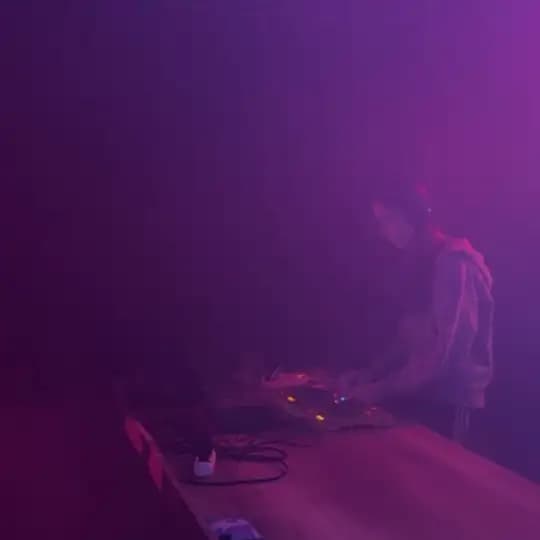 dj PERSONA | model