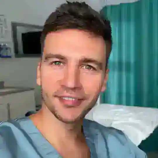 Алесь Улищенко | Врач-остеопат, канд. мед. наук | Автор фейспластики