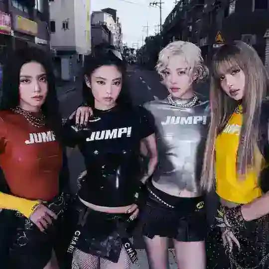 𝗕𝗟𝗔𝗖𝗞𝗣𝗜𝗡𝗞 𝗚𝗔𝗟𝗟𝗘𝗥𝗬
