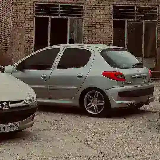 ᴇᴅɪᴛ ᴄᴀʀ