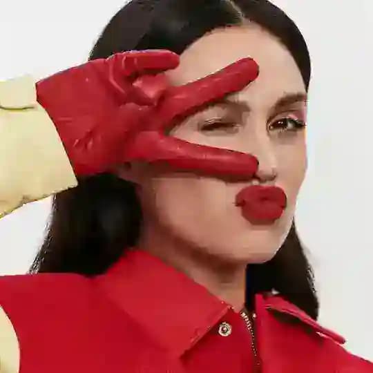 горькая Prada
