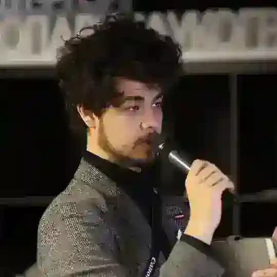Свободу Гарри Азаряну!