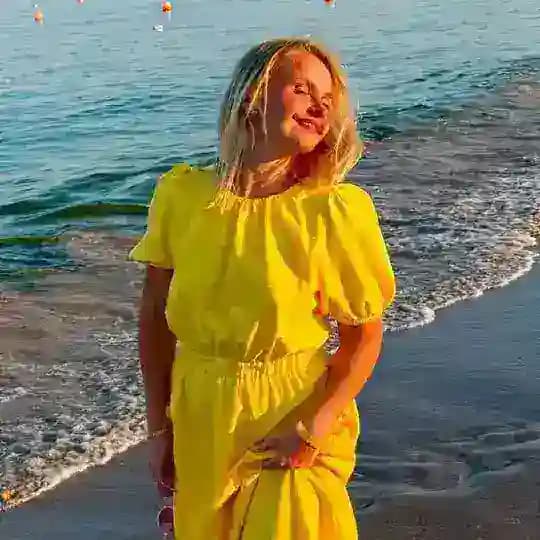 Gala_shova