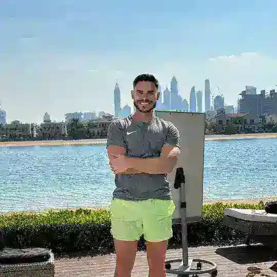HUGO 🤖 : OFFICIELLE CHAÎNE
