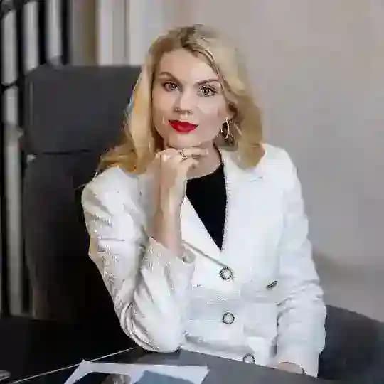 Адвокат Инна Зиноватная