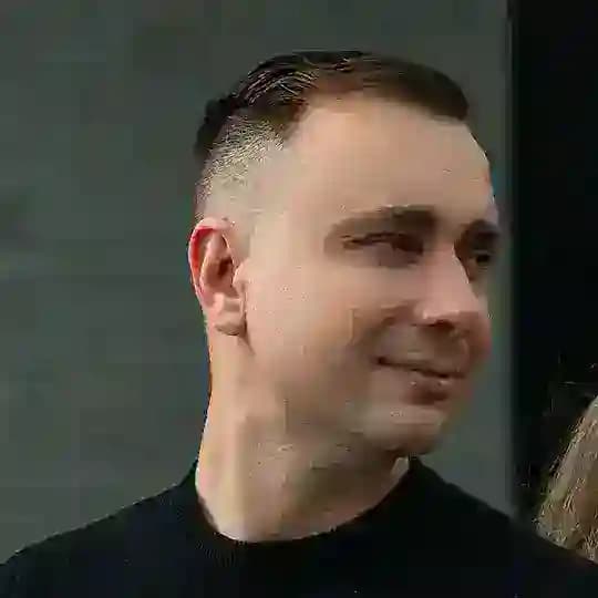 Жданов