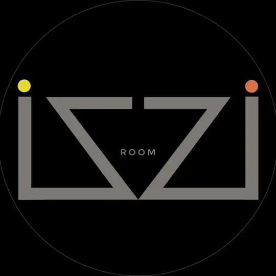 IZZI ROOM