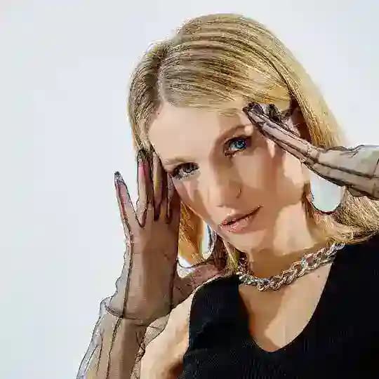 Женя Малахова
