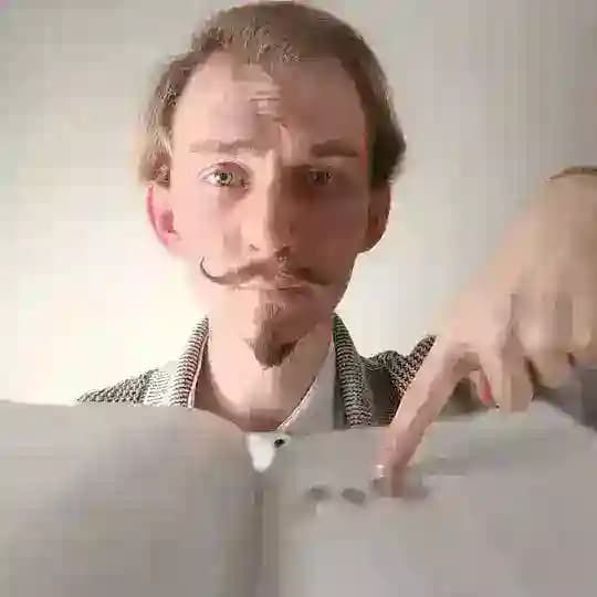 ✨Кирилл Кириченко✨ {литература, культура, искусство, чтение, история, философия и смешные усы}