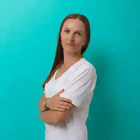 Коробенкóва