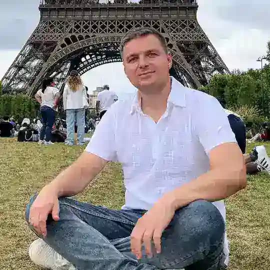 Юрий Корецких 🕊